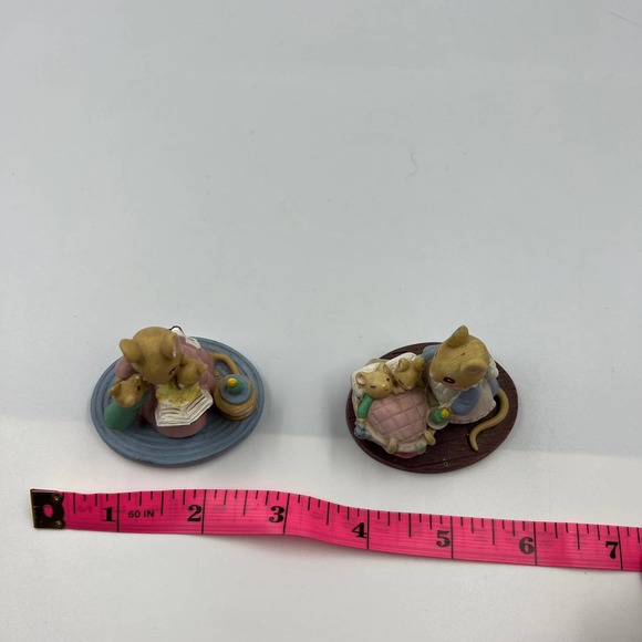 Vintage Avon Forest Friends Miniature Story Time All Tucked In Mouse Figurines - Picture 3 of 7